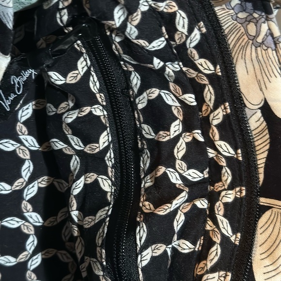 Vera Bradley retired camellia floral pattern shoulder bag, wallet/wristlet - Picture 8 of 10